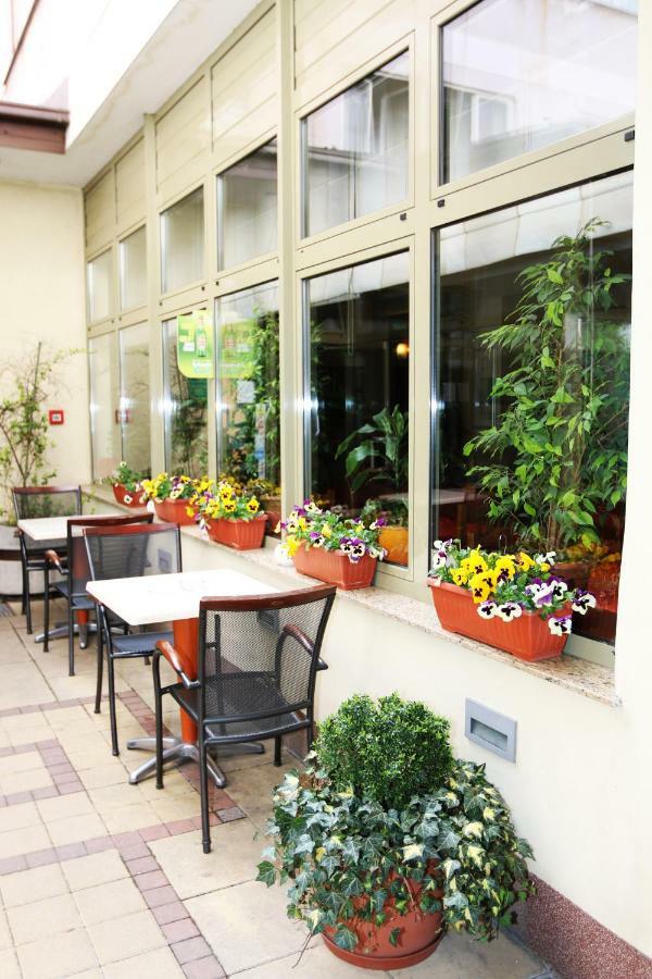 Apartment Dina, Self Check In 0-24 Karlovac Exterior photo