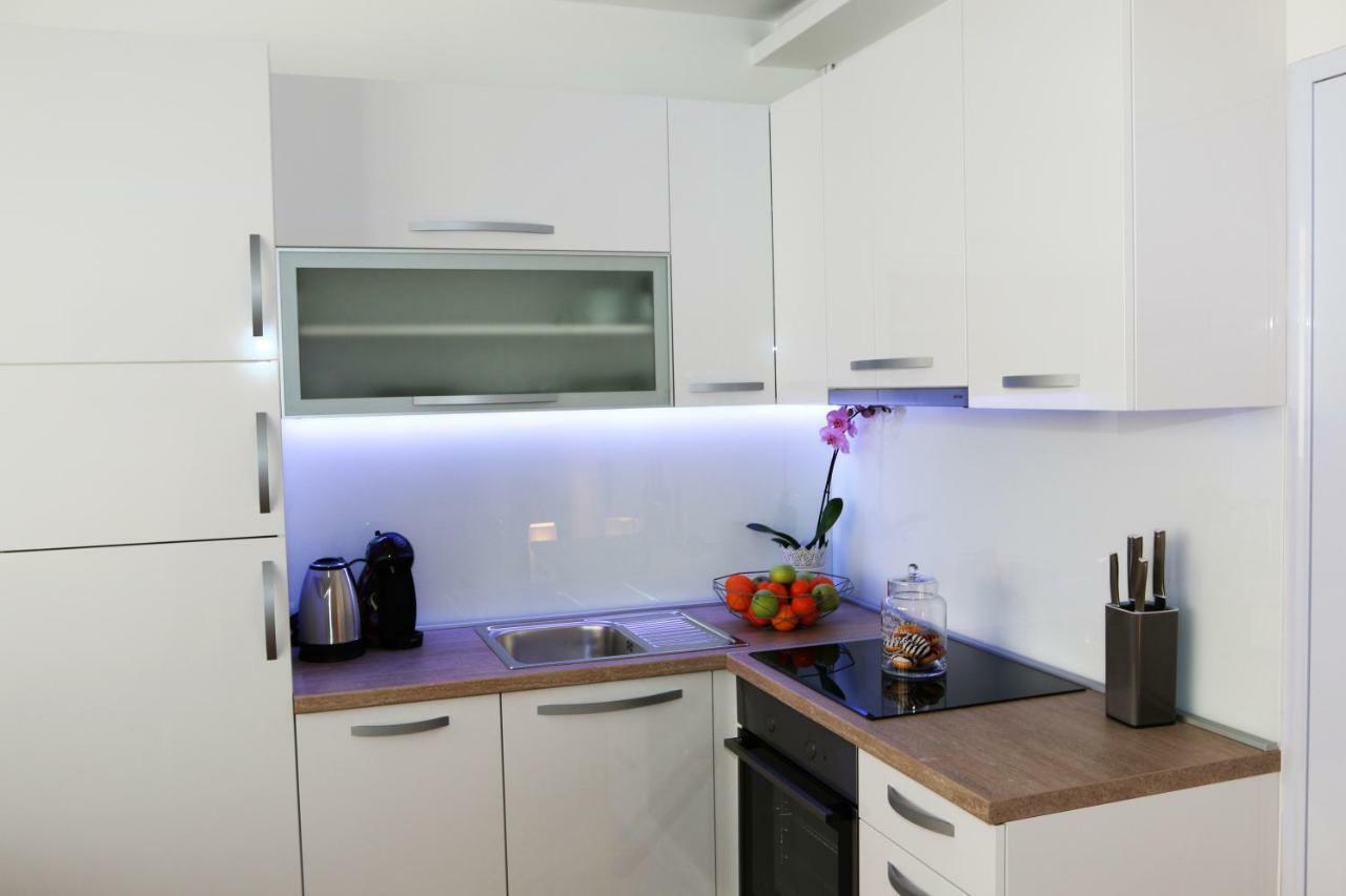 Apartment Dina, Self Check In 0-24 Karlovac Exterior photo