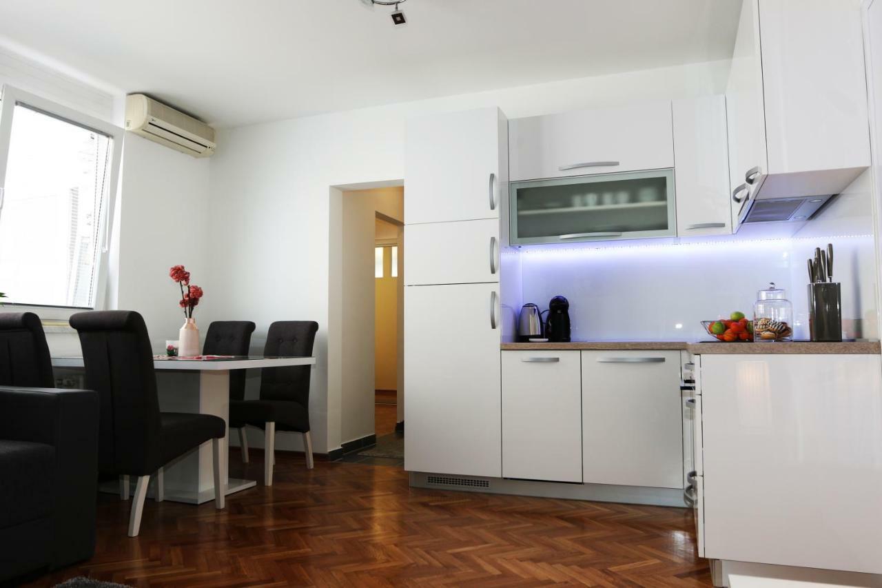 Apartment Dina, Self Check In 0-24 Karlovac Exterior photo