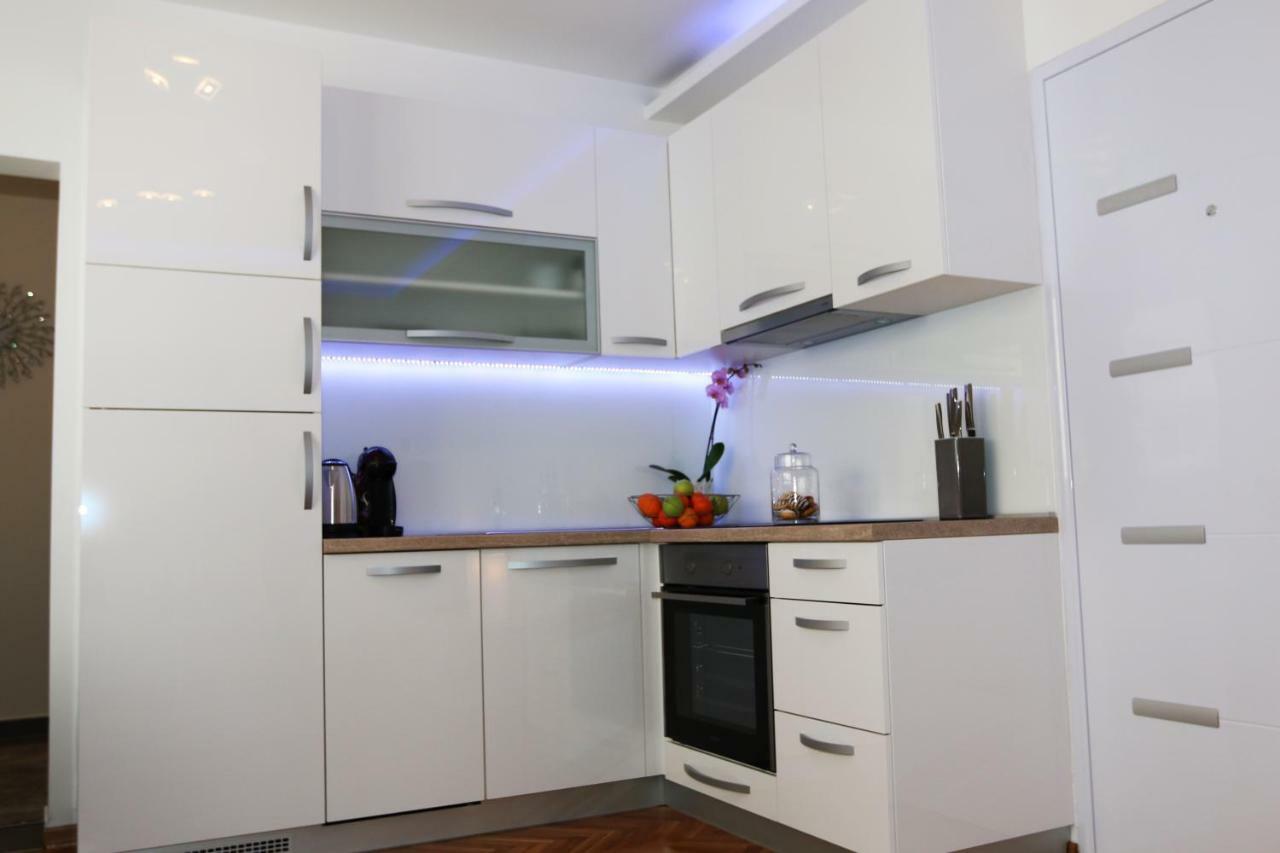 Apartment Dina, Self Check In 0-24 Karlovac Exterior photo